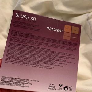 Anastasia Beverly Hills Makeup - Anastasia Beverly Hills Blush Pallet (NEW) Anastasia Beverly Hills Makeup - Anastasia Beverly Hills Blush Pallet (NEW)
